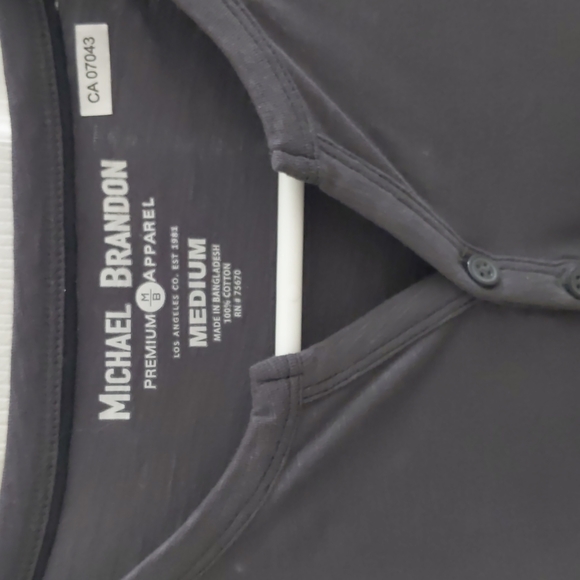 NWOT Michael Brandon 100% Cotton Long Sleeve - Picture 3 of 3